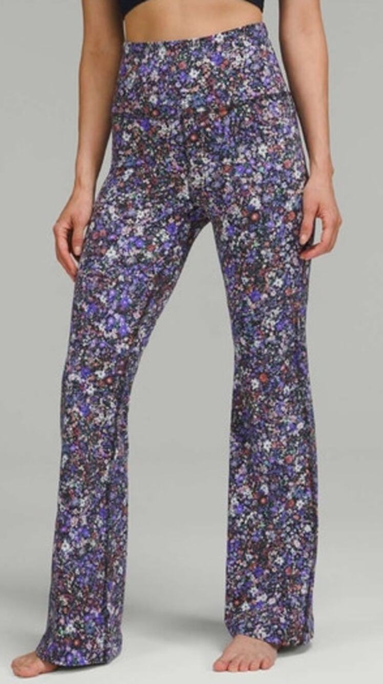 Womens Lululemon Groove Super-High-Rise Flared Pant *Nulu Size 16